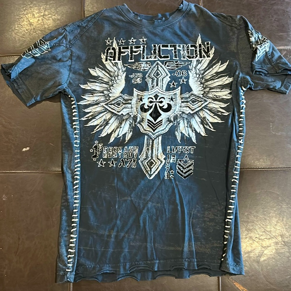 Nice barely worn affliction tee